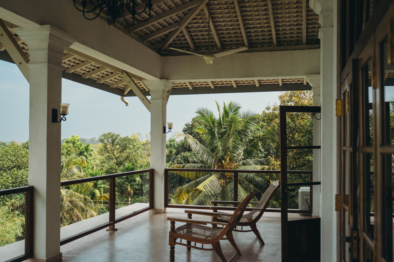Shared room at the lake at Lanka Yoga