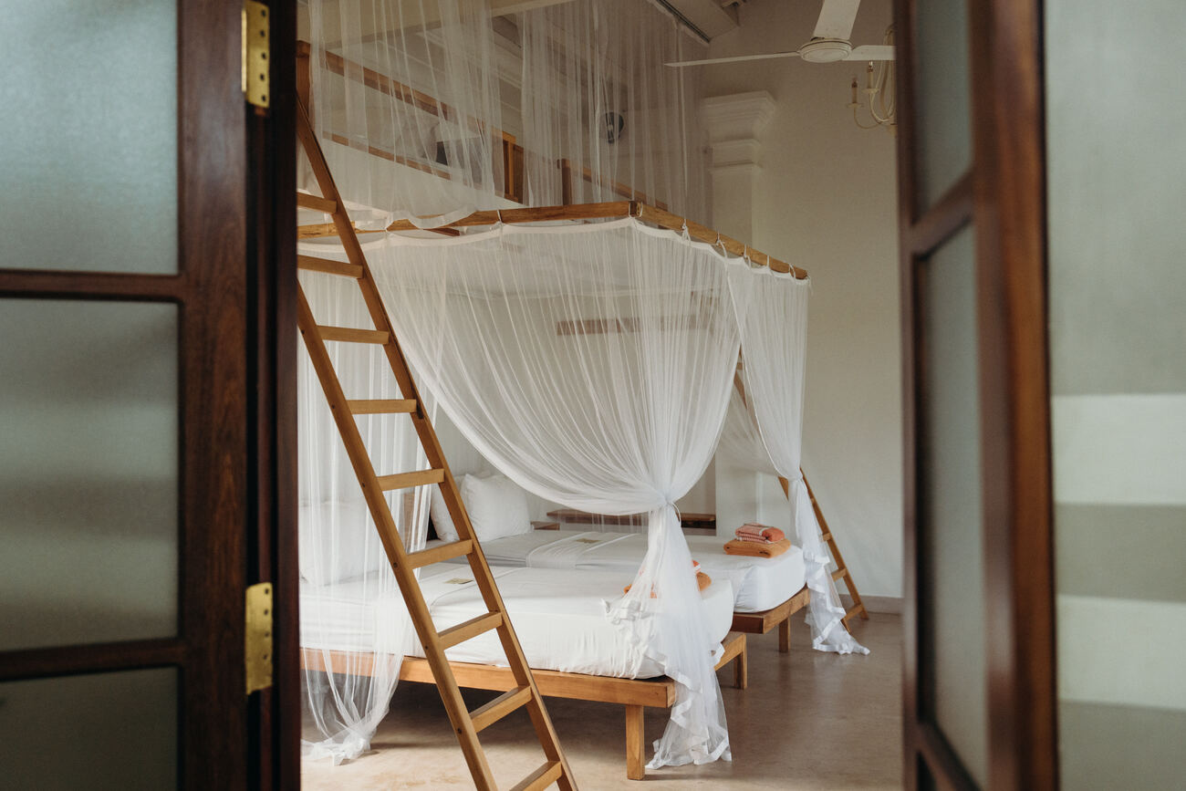 Shared room at the lake at Lanka Yoga